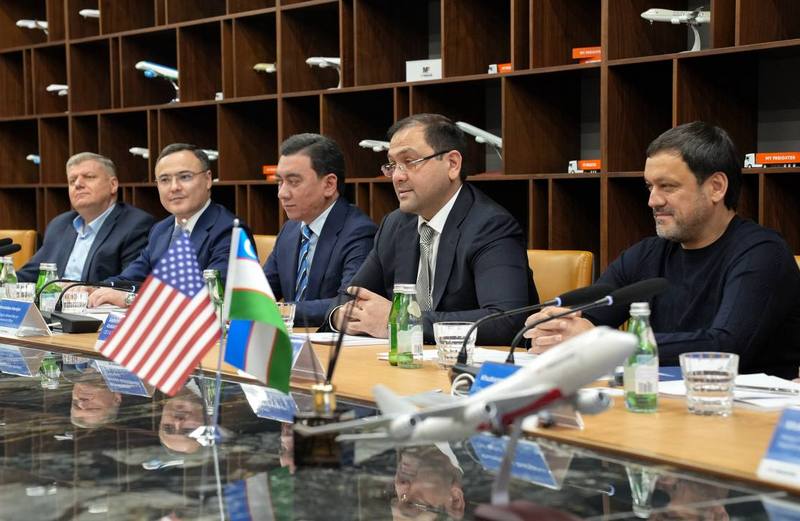 Пассажирская авиакомпания холдинга Centrum планирует полеты в США, грузовая – получение пяти фрейтеров Boeing в 2026 году