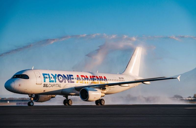 Армянская FlyOne Armenia приобрела очередной самолет A320