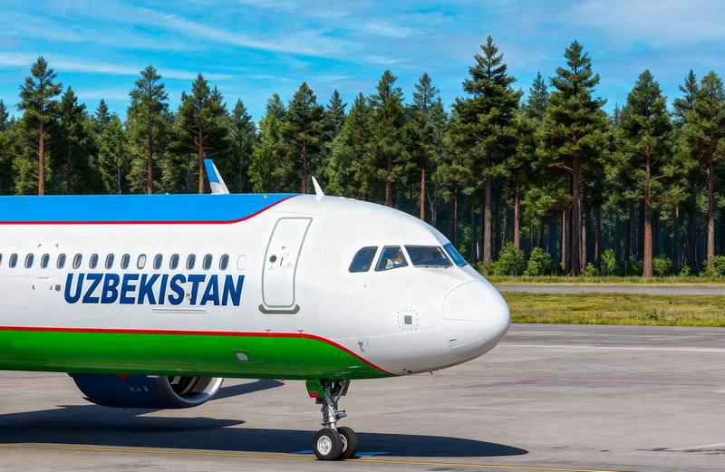 Самолет Airbus A320 узбекской национальной авиакомпании Uzbekistan Airways