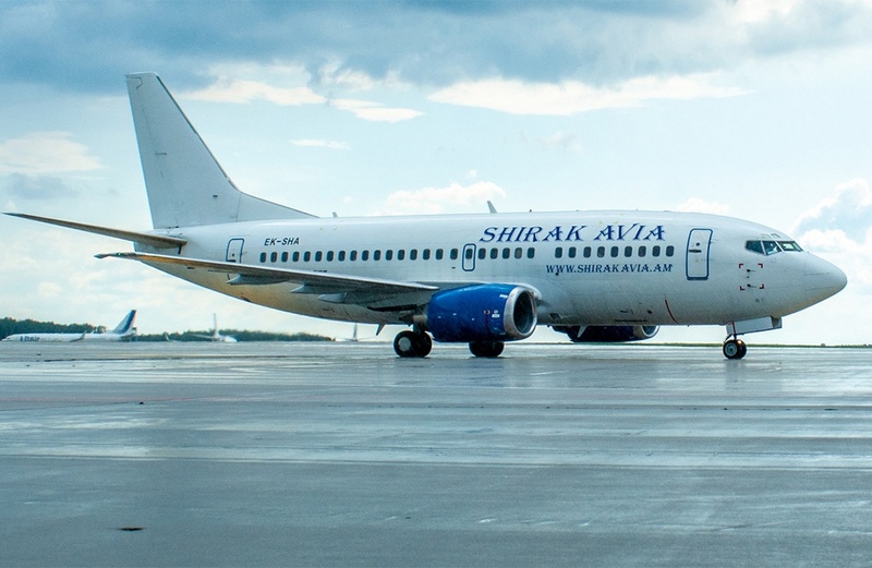 самолет Boeing 737-500 армянской авиакомпании Shirak Avia
