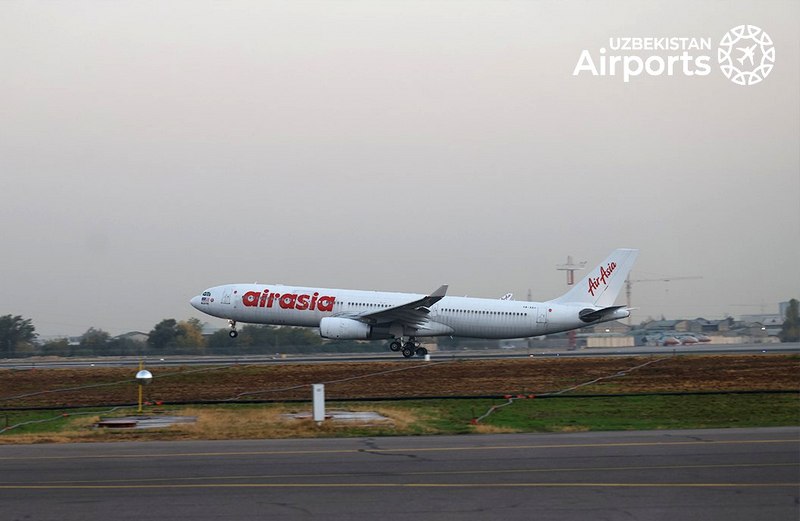 Самолет Airbus A330 авиакомпании AiAsia X