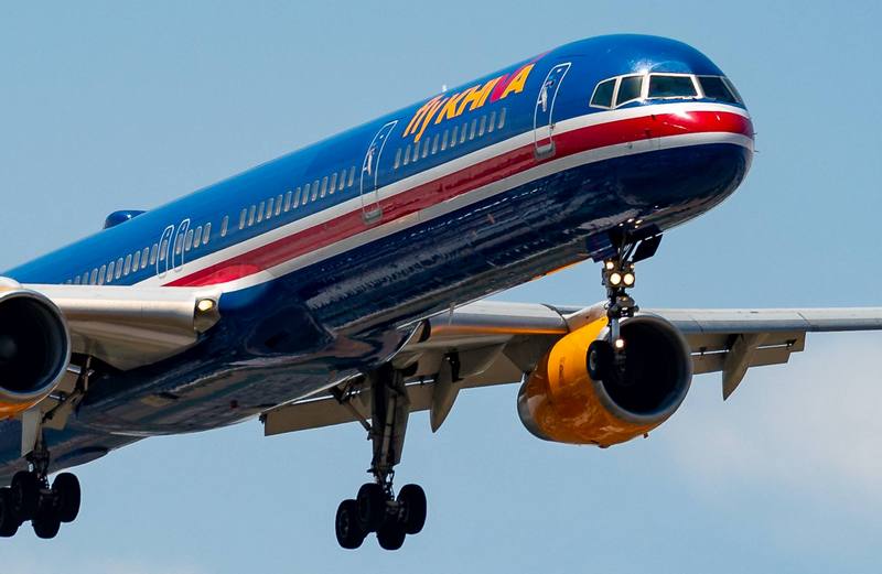 Самолет Boeing 757-300 узбекской авиакомпании Fly Khiva