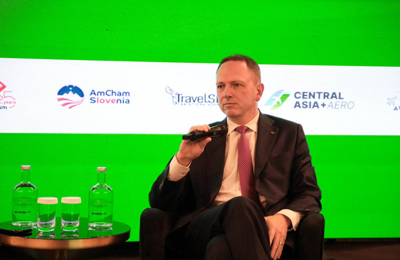 Глава Air Serbia Иржи Марек на конференции Slovenian Aviation and Tourism Summit 2026 (Фото: ATO COMM)