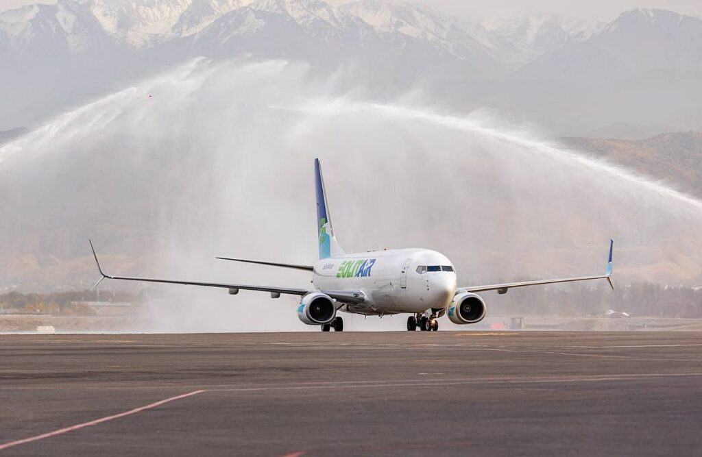 Самолет Boeing 737-800F авиакомпании SolitAir выполнил грузовой рейс между Дубаем и Алматы в интересах flydubai cargo