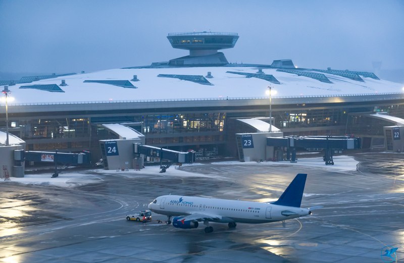 Kyrgyzstan's Aero Nomad Airlines' Airbus A320 aircraft at Moscow Vnukovo airport